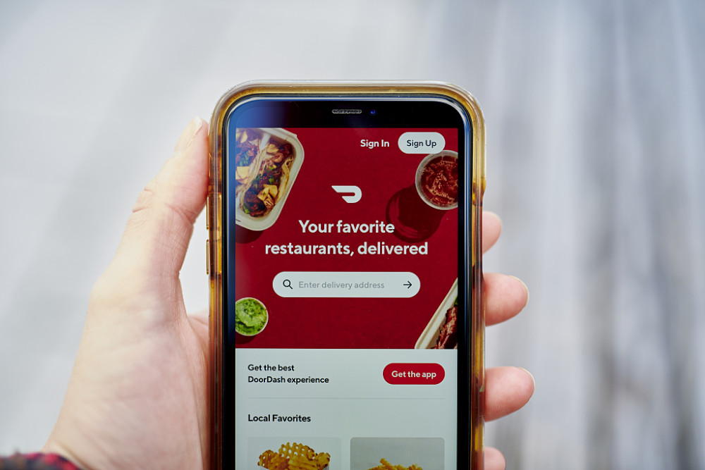 DoorDash估值超过300亿美元 押注郊区战略获得丰厚回报