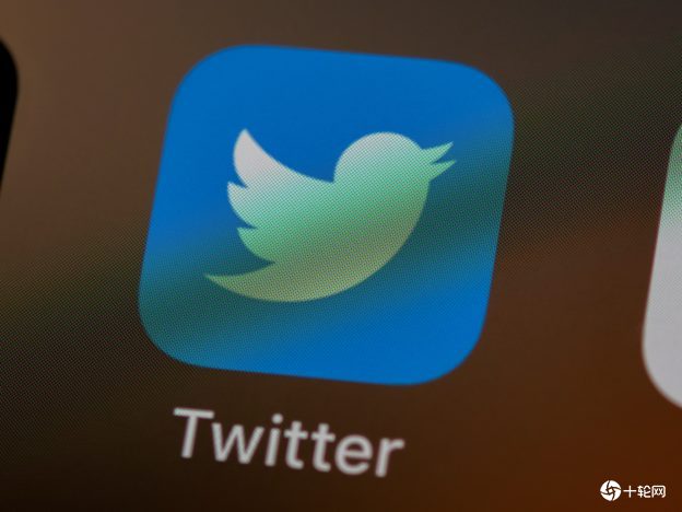 马斯克加码现金并购、降融资，Twitter盘后嗨、特斯拉走低