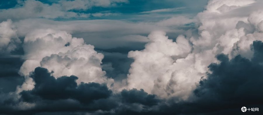 0614-cloud-photo_by_cody_schroeder_on_unsplash-960.jpg